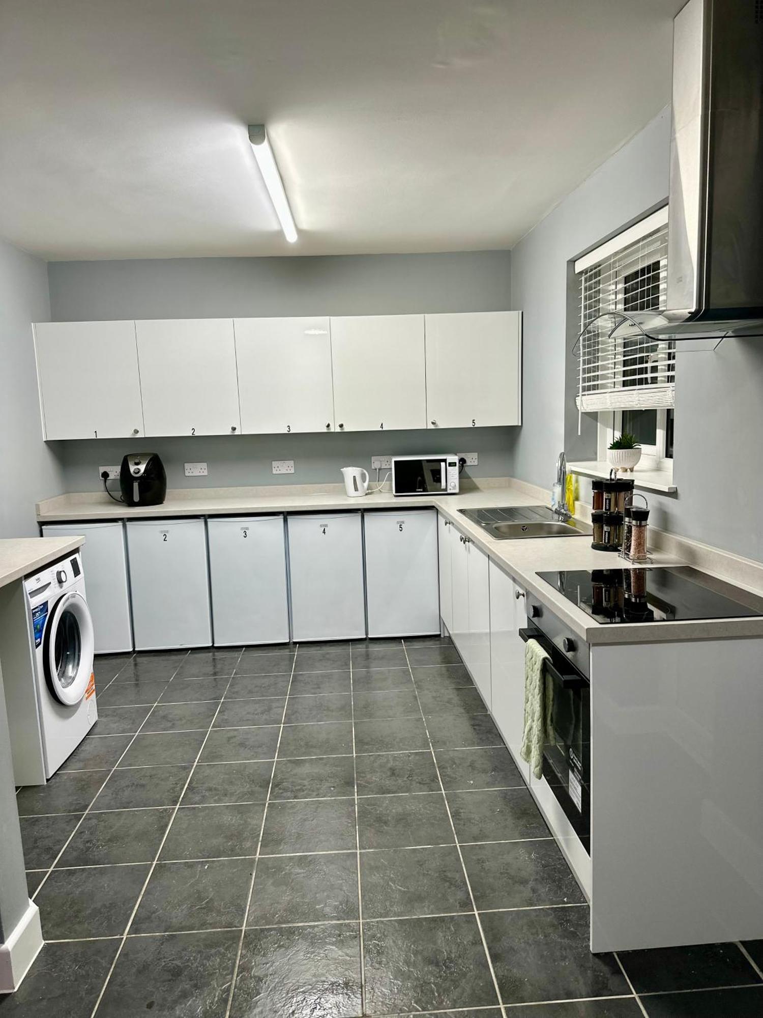 Cosy Ensuite Double Room, Near Heathrow Airport Northolt  Zewnętrze zdjęcie